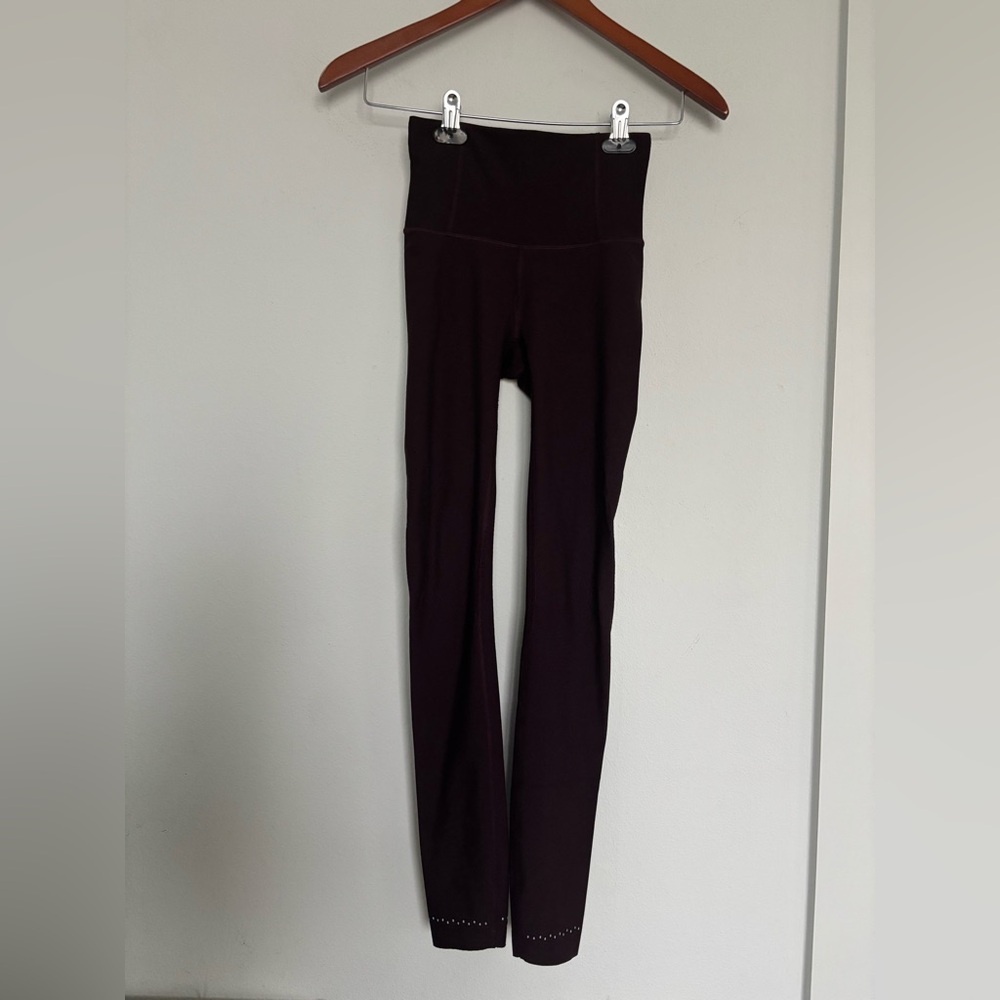 LULULEMON DEEP PURPLE FULL LENGTH LEGGINGS SZ 2